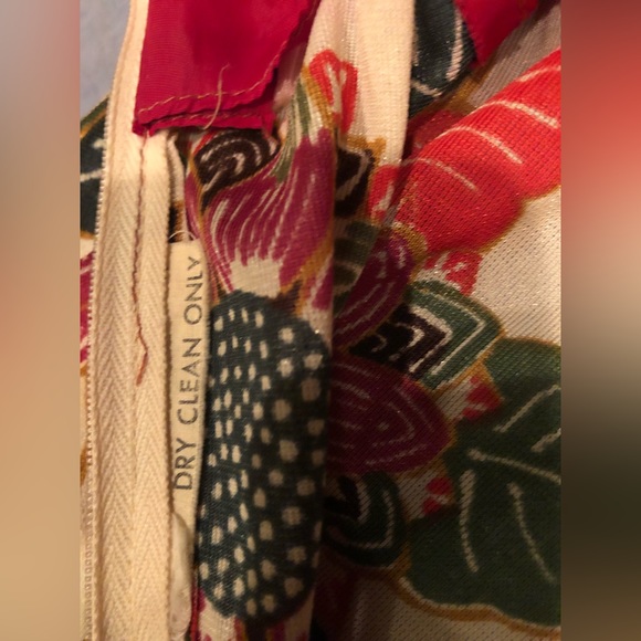 Vintage 1970s floorlength gown with Empire waist and velvet halter style top - Picture 10 of 11